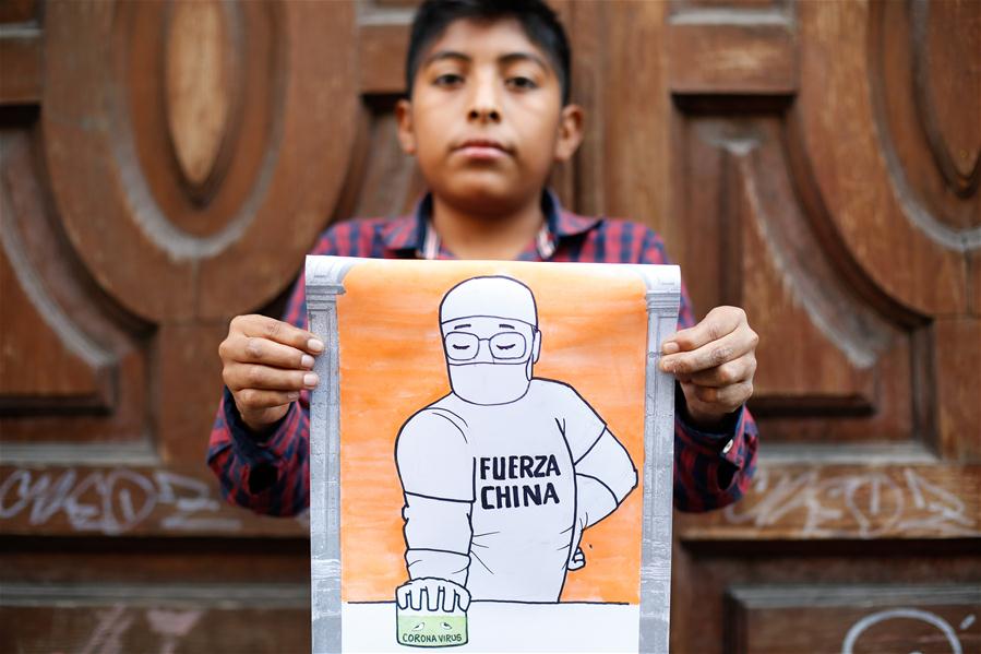 Crianças mexicanas expressam com pinturas apoio à luta chinesa contra epidemia - Foto: Xinhua
